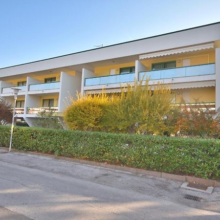 Condominio Croce Del Sud Бибионе Екстериор снимка