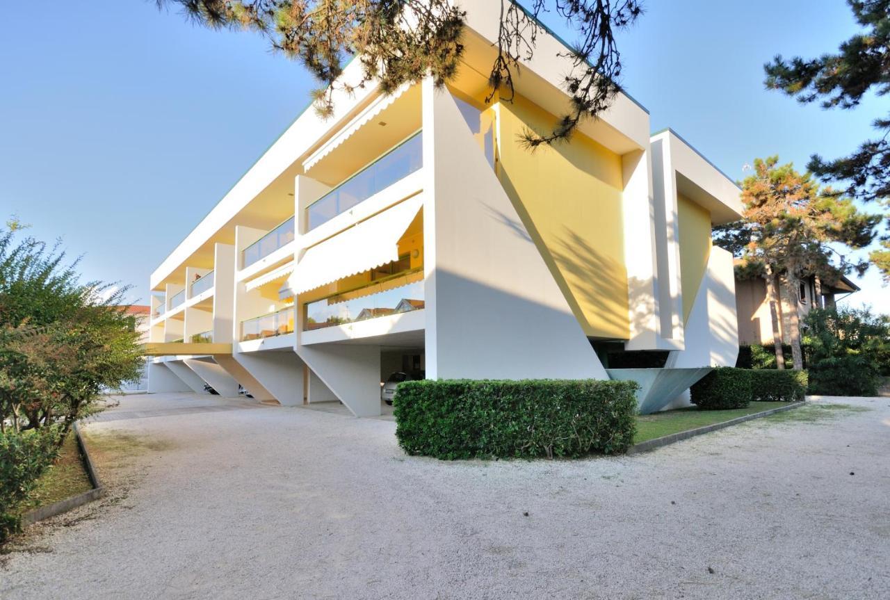 Condominio Croce Del Sud Бибионе Екстериор снимка